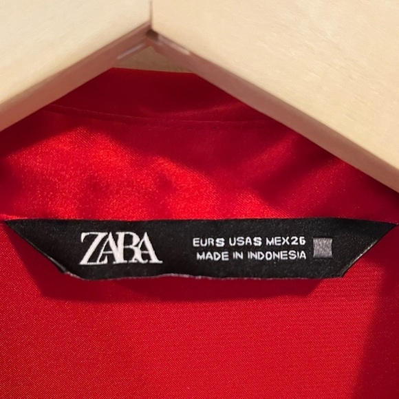 Satin Blouse Zara Relaxed Fit Polyester Primary Red Office Small Office Siren - Picture 7 of 11